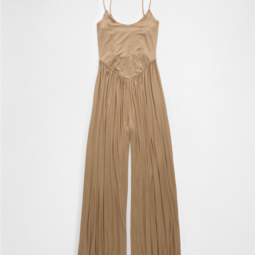 American Eagle Tan Soft and Sexy Jumpsuit - Picture 5 of 5
